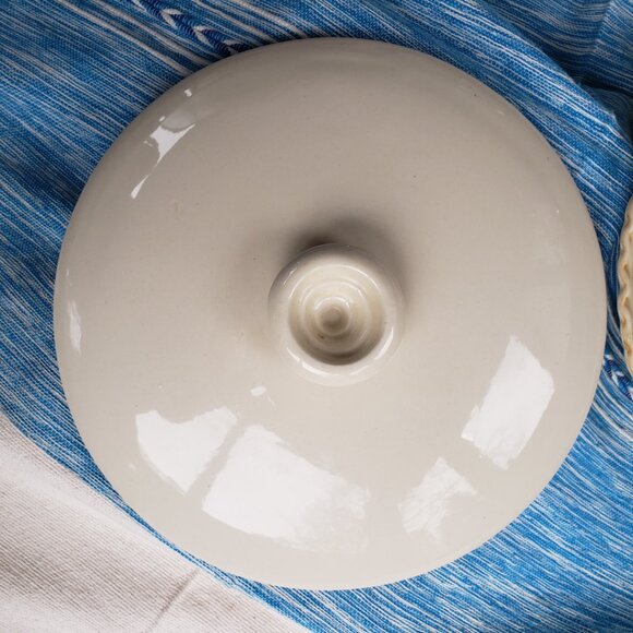 VINTAGE Hartstone Pottery Valentine Heart Flowers Covered Pie Plate - Picture 7 of 11